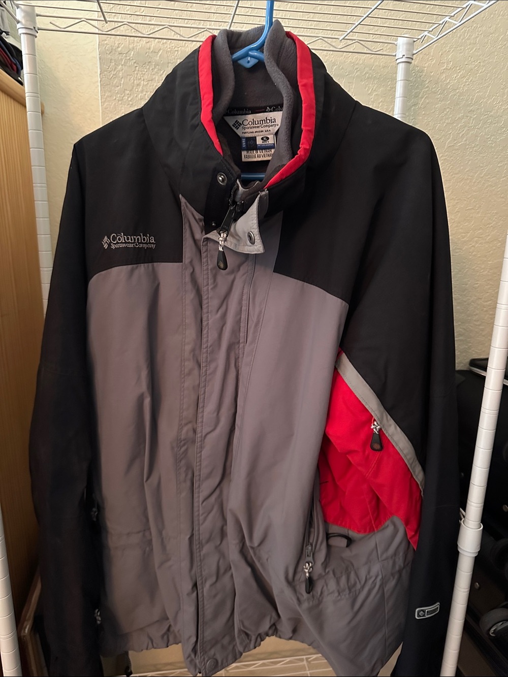 Vintage Columbia Men's Black, Gray & Red Ski Jacket
